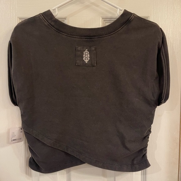NWT FREE PEOPLE CROP TOP CRISS CROSS HEM - Picture 2 of 5